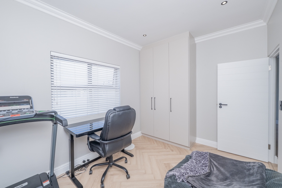 3 Bedroom Property for Sale in Sandown Western Cape